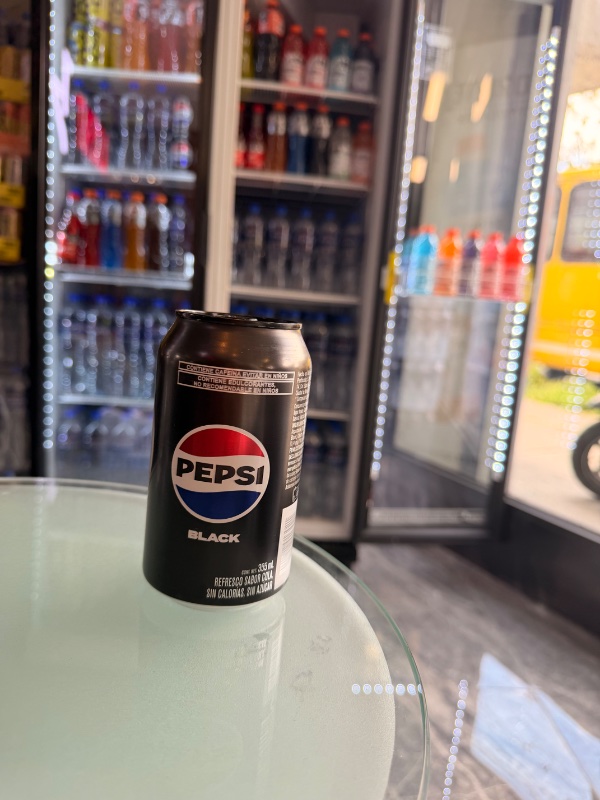Pepsi black lata